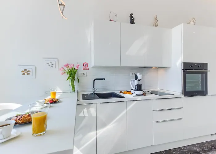 Palace Porta Argentea * Spalato